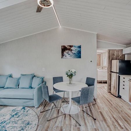 Modern & Cozy Stand-Alone Apartment - Perfect Stay Painted Post Luaran gambar