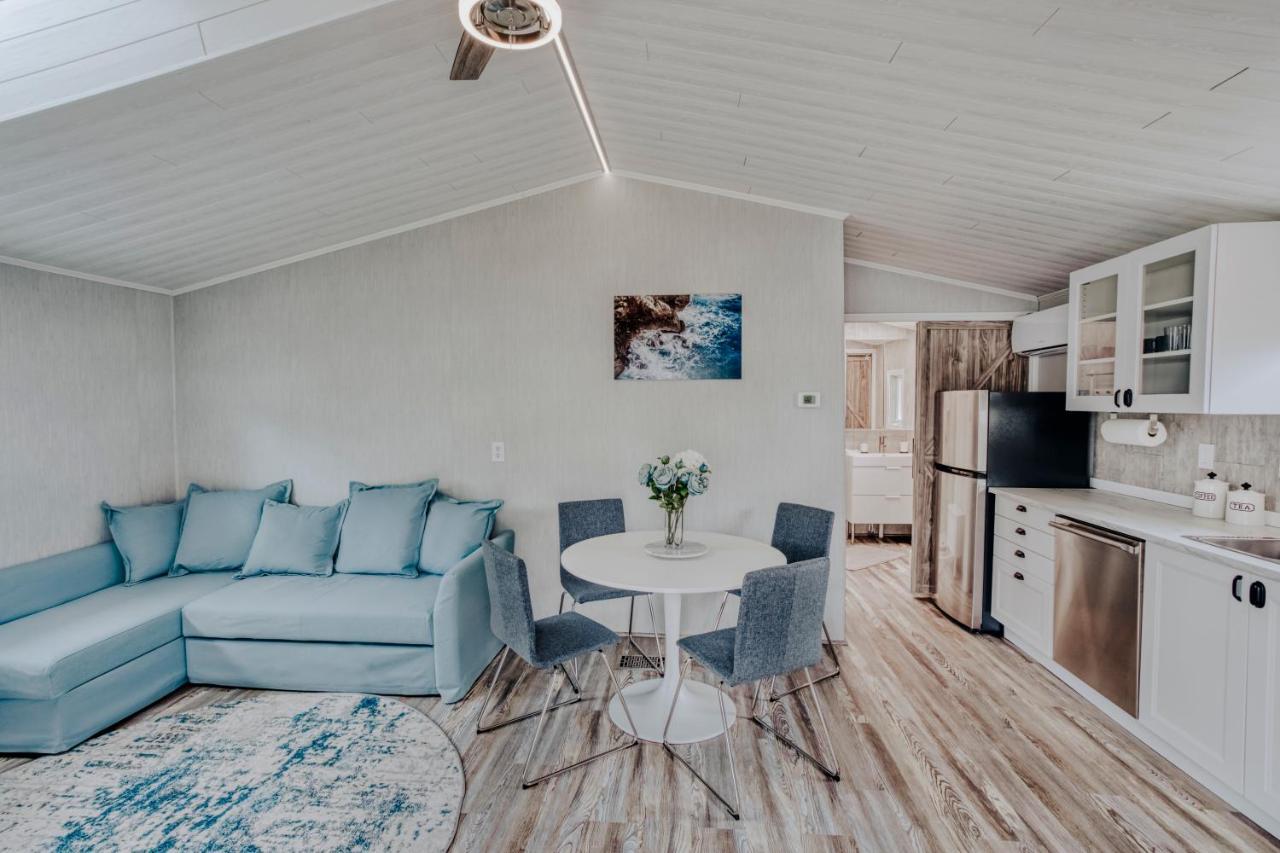 Modern & Cozy Stand-Alone Apartment - Perfect Stay Painted Post Luaran gambar