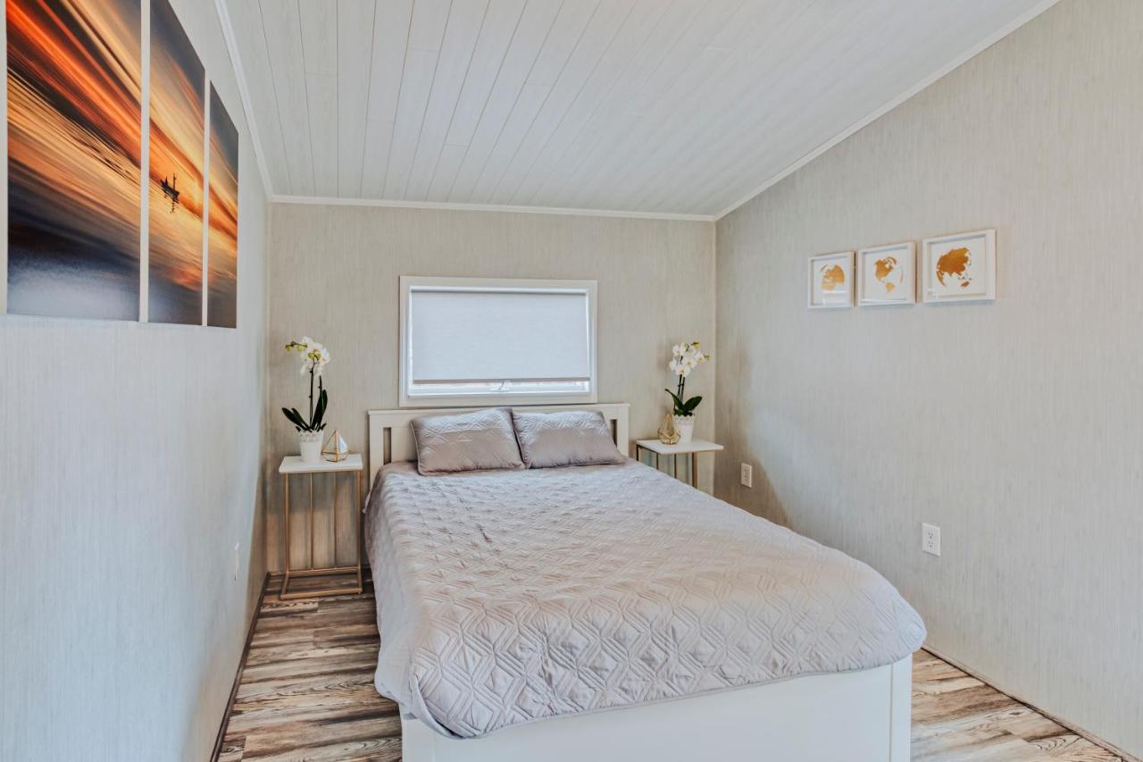 Modern & Cozy Stand-Alone Apartment - Perfect Stay Painted Post Luaran gambar