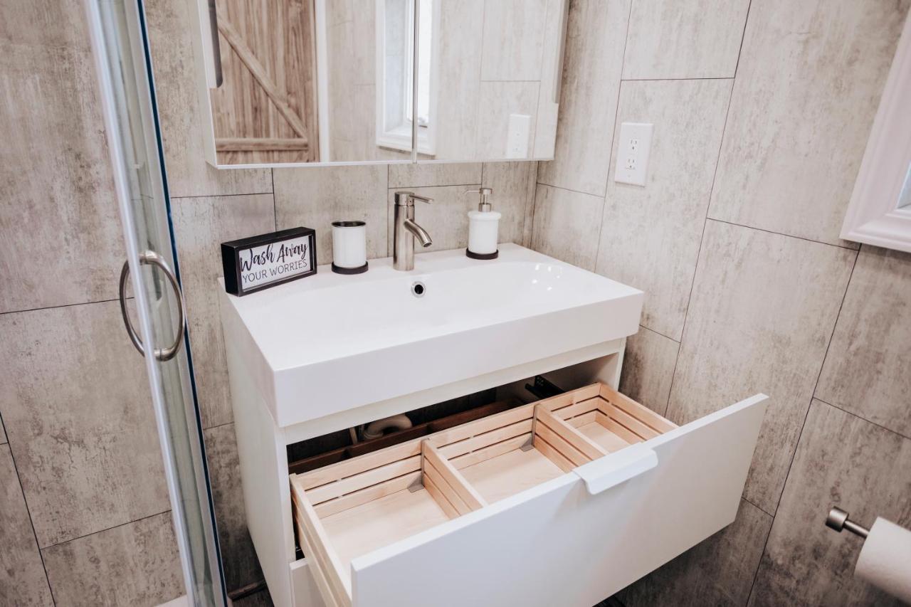 Modern & Cozy Stand-Alone Apartment - Perfect Stay Painted Post Luaran gambar