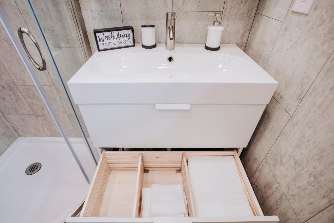 Modern & Cozy Stand-Alone Apartment - Perfect Stay Painted Post Luaran gambar